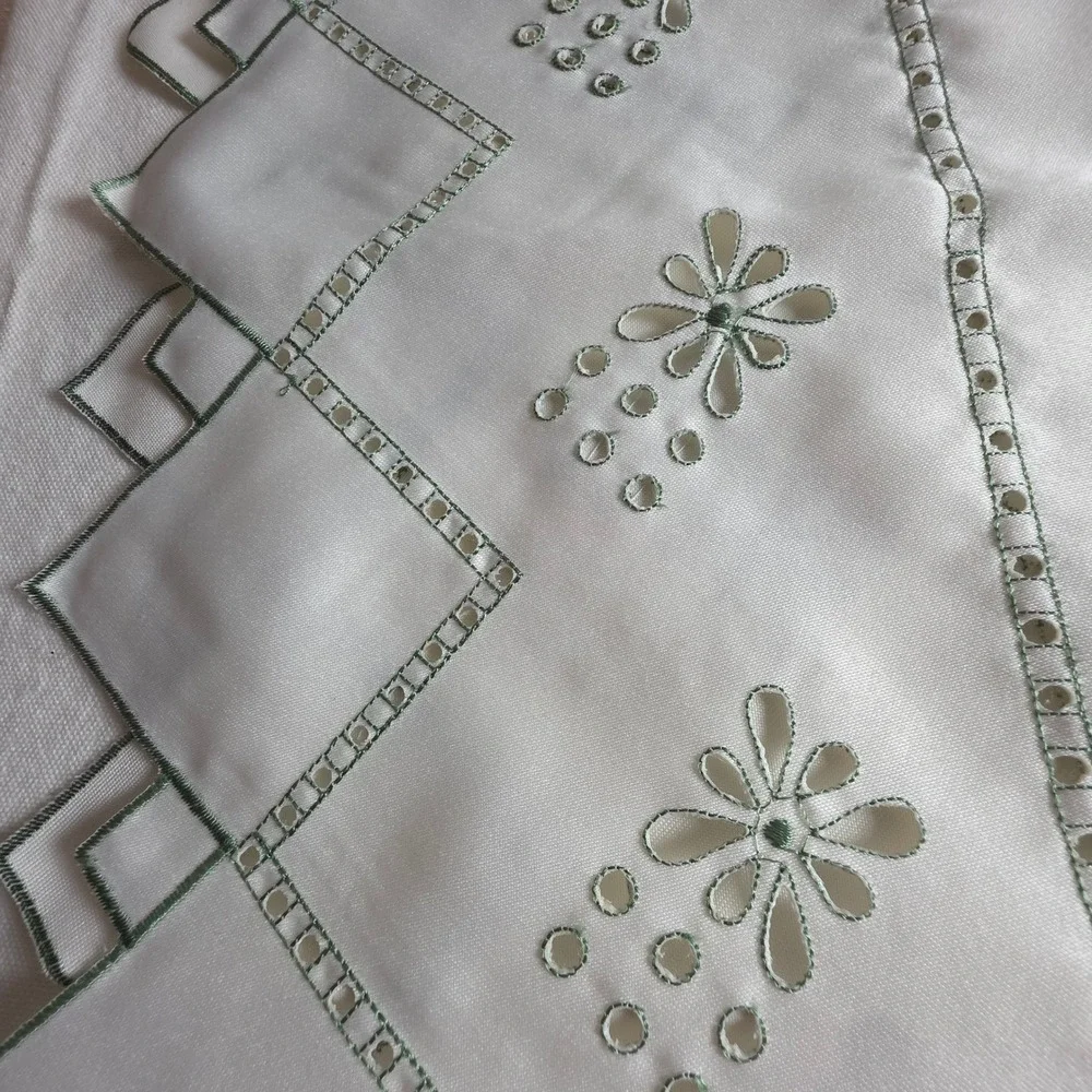 N/A elegant white